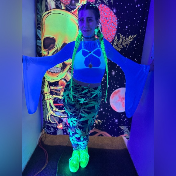 Meet your Posher, Rebecca - Picture 4 of 5